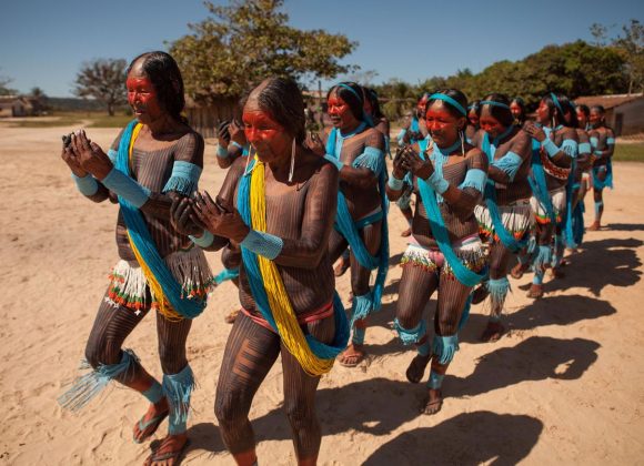 Indígenas da aldeia Mebêngôkre-Kayapó estarão no Museu Paranaense nesse fim de semana Indígenas da aldeia Mebêngôkre-Kayapó