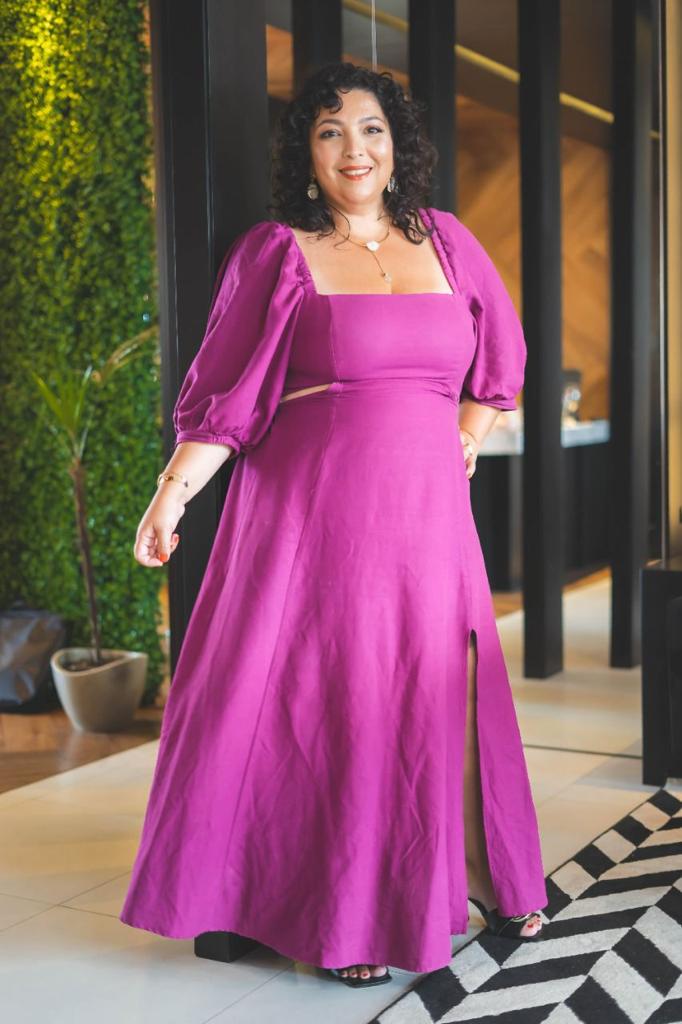 Aline Coberllini: uma mulher que exalta e celebra o poder do feminino