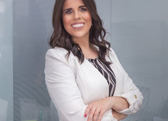 Lilian Marques: especialista em Marketing Digital fez transição de carreira após nascimento da filha Lilian Marques: especialista em Marketing Digital fez transição de carreira após nascimento da filha