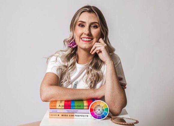 Érica Valiati ajuda outras mulheres a se vestirem com mais estilo e autoestima Érica Valiati ajuda outras mulheres a se vestirem com mais estilo e autoestima