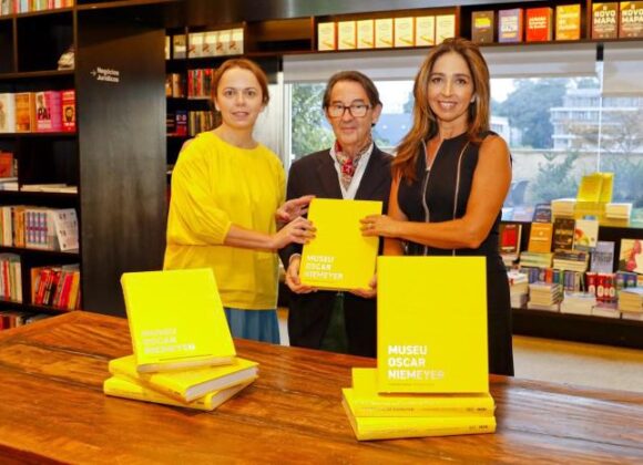 Lançamento do livro histórico sobre acervo do MON reúne artistas, curadores e patronos da instituição em Curitiba Lançamento do livro histórico sobre acervo do MON reúne artistas, curadores e patronos da instituição em Curitiba