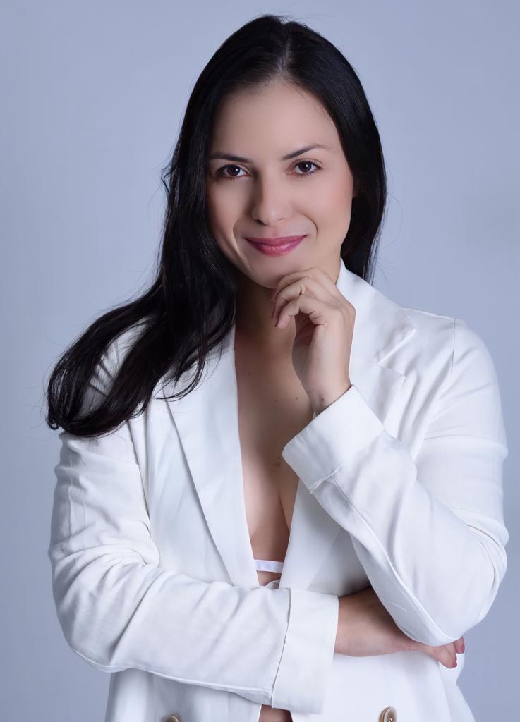 Angélica Anicésio já conhecia a sua paixão desde a adolescência: o Marketing! Angélica Anicésio já conhecia a sua paixão desde a adolescência