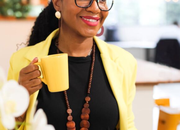 Beatriz Andrade é psicóloga e mulher negra que conquistou seus sonhos acreditando em si acima de tudo