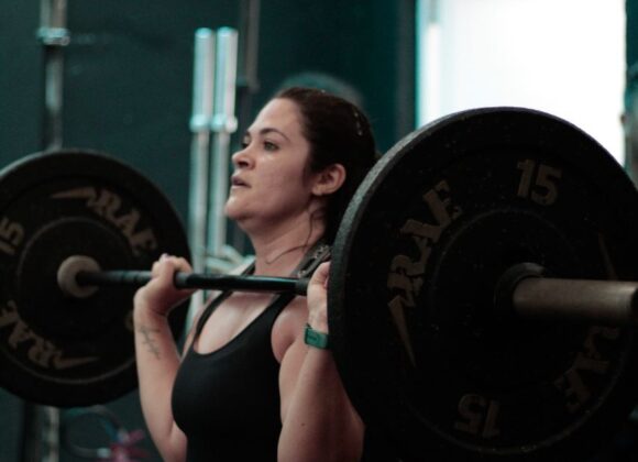 Jessica Santolive é estrategista de conteúdo e mentora de mulheres Jessica Santolive é estrategista de conteúdo e mentora de mulheres