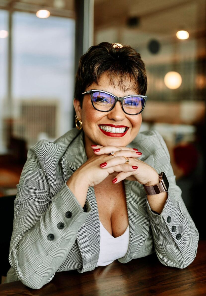 Laila Lameira é empresária e se destaca como correspondente bancária Laila Lameira é empresária e se destaca como correspondente bancária