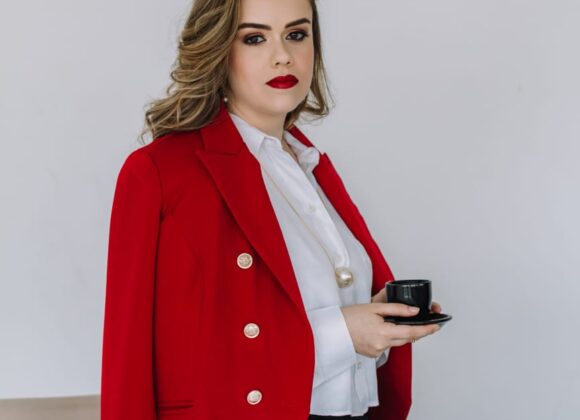 Advogada trabalhista, Karen Xavier precisou recomeçar várias vezes até descobrir seu caminho Advogada trabalhista, Karen Xavier precisou recomeçar várias vezes até descobrir seu caminho