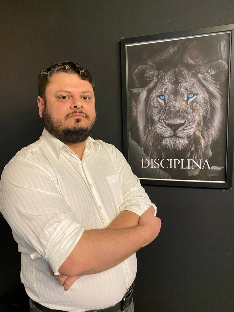 Comunicador Shimon participa do Maite Brusman e Você e fala sobre a tecnologia e inovação no meio do rádio e televisão Comunicasor Shimon participa do Maite Brusman e Você e fala sobre a tecnologia e inovação no meio do rádio e televisão