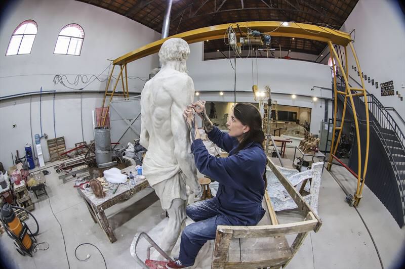 Terminam hoje, sexta-feira as inscrições para residência artística no Ateliê de Esculturas do Memorial Paranista Inscrições para residência artística no Ateliê de Esculturas do Memorial Paranista