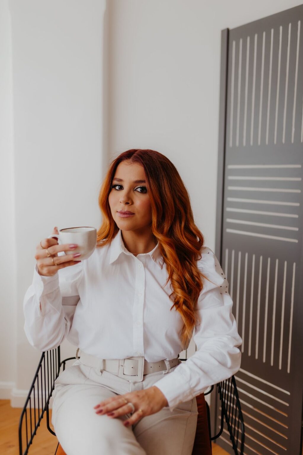 Transformando Vidas e Elevando a Autoestima: A História Inspiradora de Taina Décimo