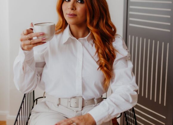 Transformando Vidas e Elevando a Autoestima: A História Inspiradora de Taina Décimo