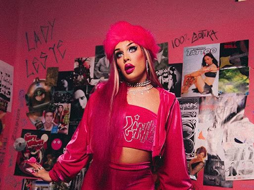 Conheça a trajetória e inspiração da artista Gloria Groove