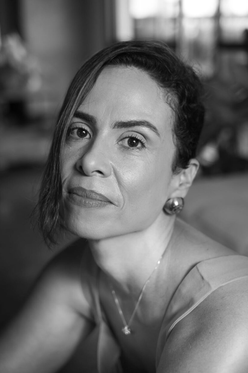 Luciana Bitercourt: a terapia foi tão impactante para ela, que agora ela é profissional da área Luciana Bitercourt: a terapia foi tão impactante para ela, que agora ela é profissional da área