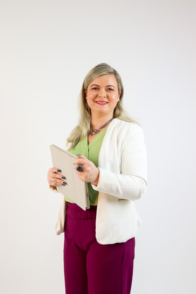 Fabiana Mourão transitou de carreira, de Pedagoga a Psicóloga Especializada em Terapia Cognitivo Comportamental