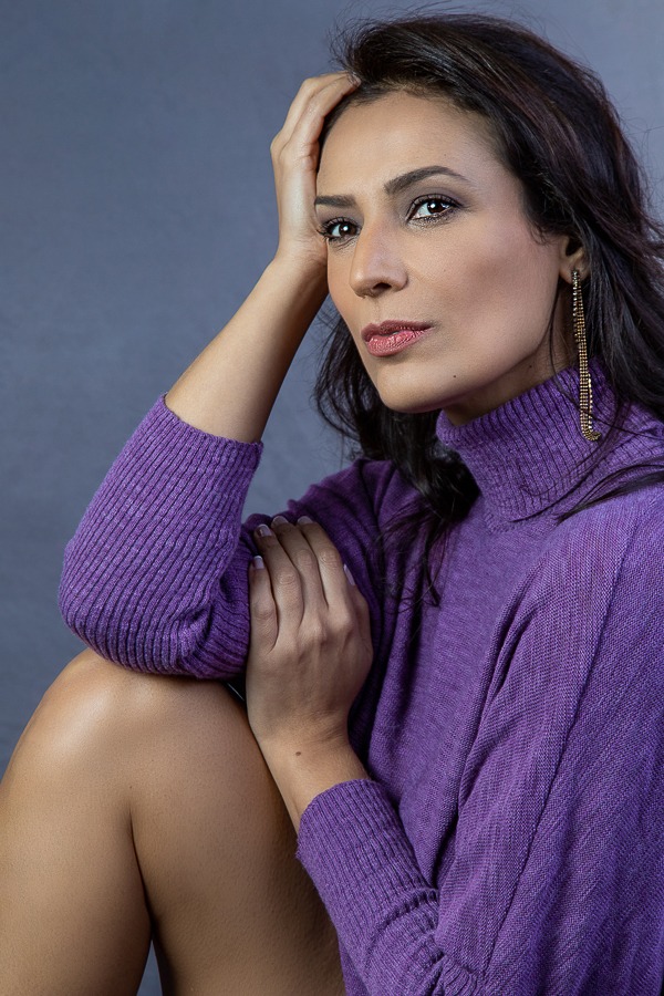 Atriz Poeta e a Arte da Sororidade Conheça a Versátil Maritta Cury Haddad 