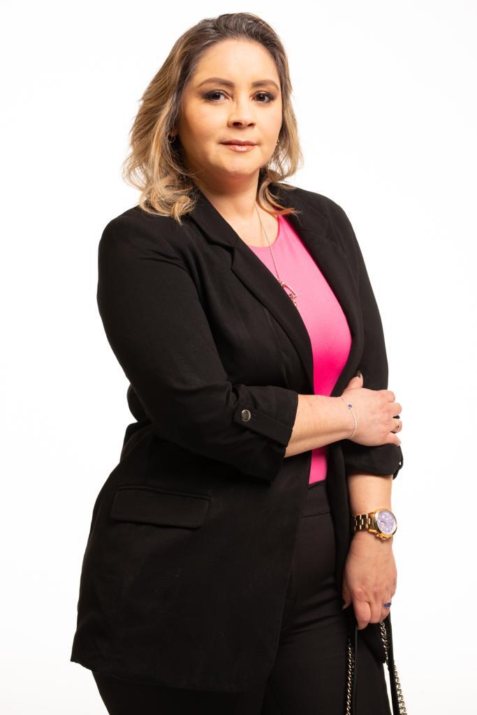 Do Pará para a França: a história de Leila Loreto com a estética