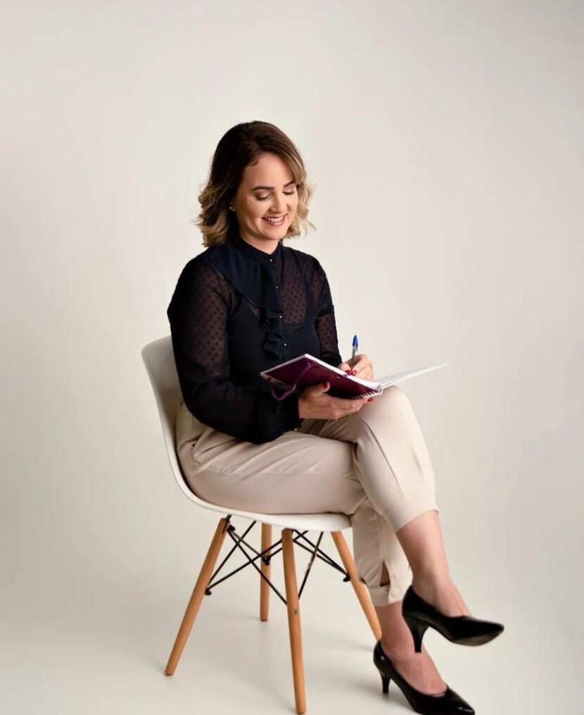 Roberta Castro é uma Psicologa requisitada e muito competente que precisou “equilibrar os pratos” no papel mulher