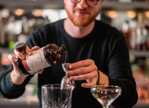 Sabores Botânicos e Pratos Espanhóis: Parceria Entre Monin e Five Lounge Oferece Experiência Culinária Única Sabores Botânicos e Pratos Espanhóis: Parceria Entre Monin e Five Lounge Oferece Experiência Culinária Única