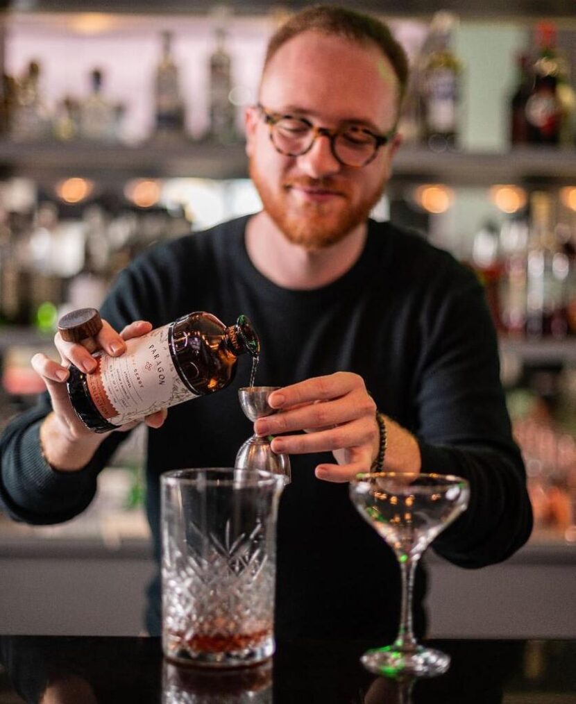 Sabores Botânicos e Pratos Espanhóis: Parceria Entre Monin e Five Lounge Oferece Experiência Culinária Única Sabores Botânicos e Pratos Espanhóis: Parceria Entre Monin e Five Lounge Oferece Experiência Culinária Única