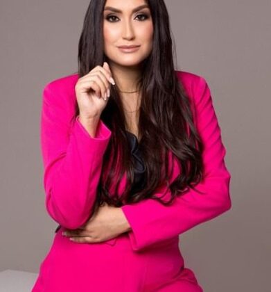 Angélica Diniz: É mentora que ensina a lucrar com vendas de produtos físicos através de anúncios nas redes sociais