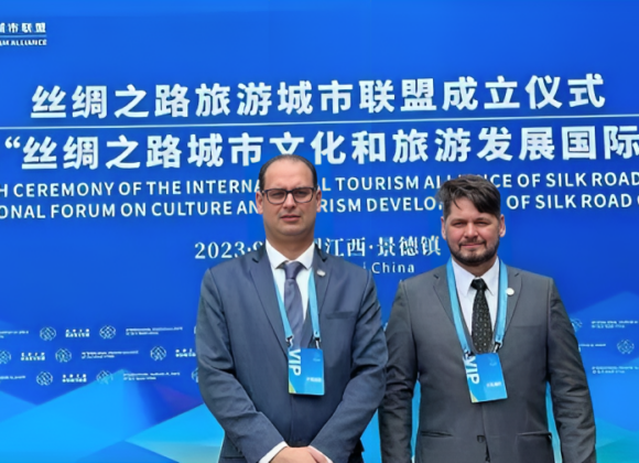 Foz do Iguaçu e China firmam acordo para impulsionar o turismo internacional