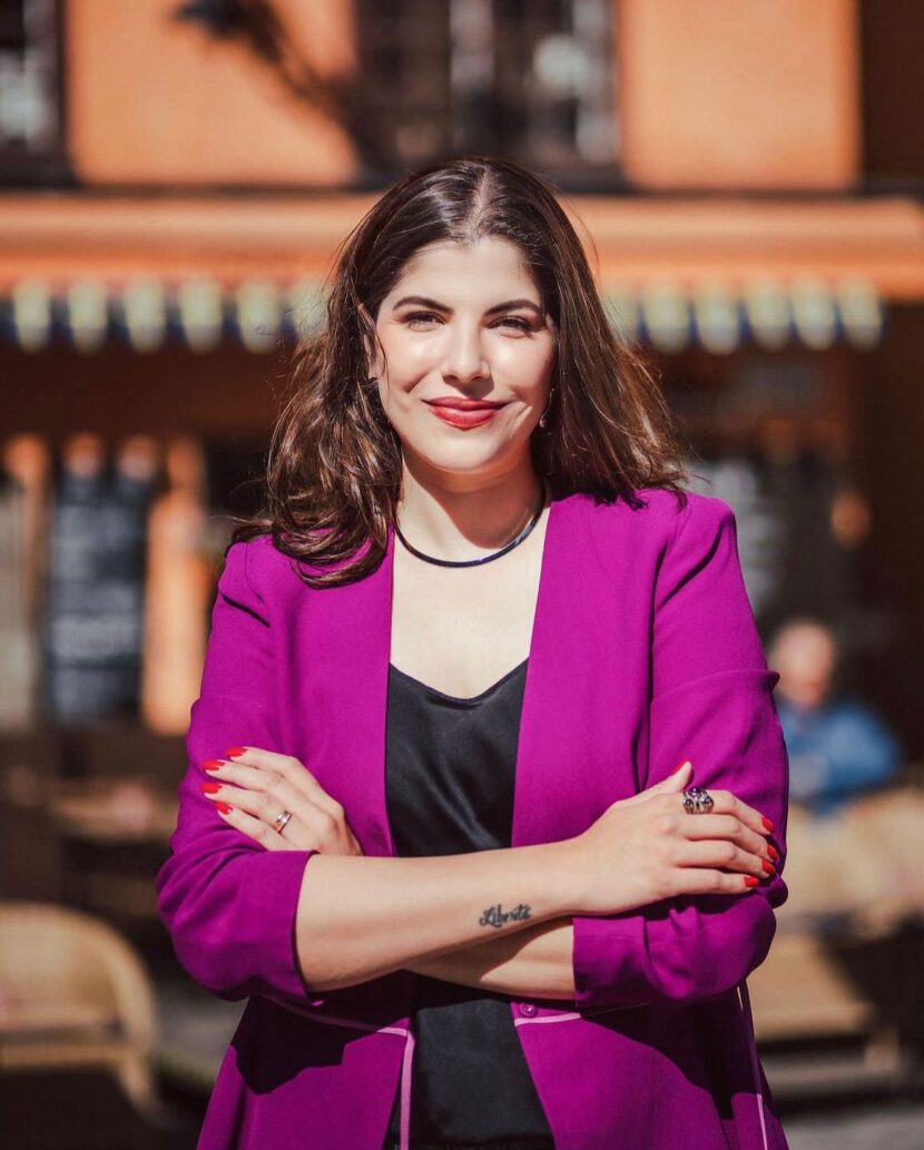 Paula Boarin, autora de "O Livro Secreto da Carreira", realiza sessão de autógrafos em Curitiba Paula Boarin, autora de "O Livro Secreto da Carreira", realiza sessão de autógrafos em Curitiba