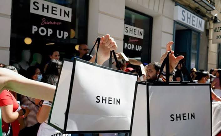 Shein anuncia isenção de ICMS em compras de até US$ 50 no Brasil para beneficiar consumidores Shein anuncia isenção de ICMS em compras de até US$ 50 no Brasil para beneficiar consumidores