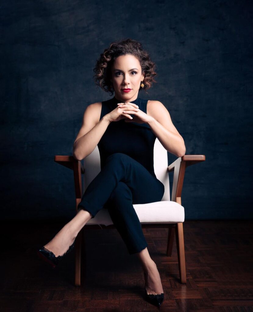 Doutora Beatriz Araújo é especialista no tratamento de Diástase abdominal Dra Beatriz Araújo é especialista no tratamento de Diástase abdominal