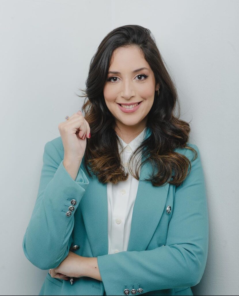 Liliane Essvein é médica ortopedista especialista em tratamento da dor Liliane Essvein é médica ortopedista especialista em tratamento da dor