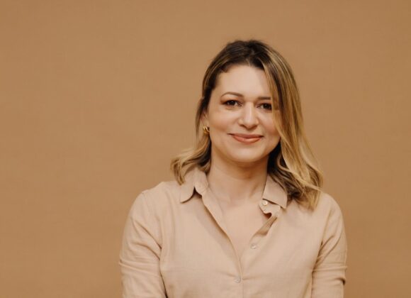 MULHERES QUE INSPIRAM OUTRAS MULHERES: Juliana Lemos, a psicóloga que ajuda mulheres a mudarem de vida Juliana Lemos: a psicóloga que ajuda mulheres a mudarem de vida