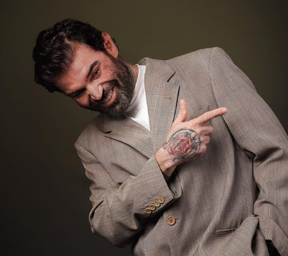 Ivo Vilela: é o maquiador e criador da técnica Blush Inside Out