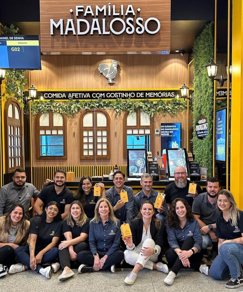Família Madalosso inaugura mais uma loja em Curitiba Família Madalosso inaugura mais uma loja em Curitiba