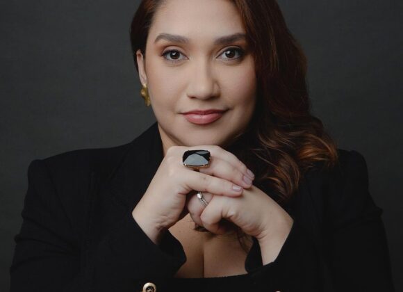 MULHERES DE SUCESSO: Dra. Giovanna Cabral é médica especialista em Cirurgia Vascular Dra. Giovanna Cabral é médica especialista em Cirurgia Vascular