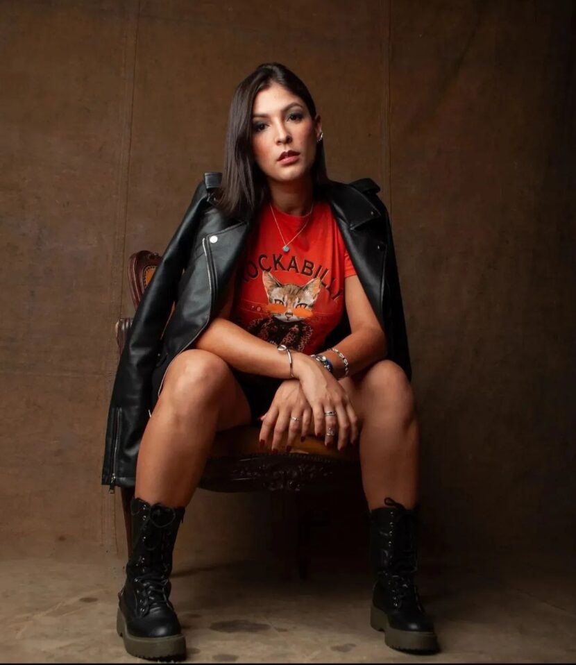 MULHERES DE SUCESSO: Gabriela Peres é especialista em adestramento e socialização de cachorros Gabriela Peres é especialista em adestramento e socialização de cachorros