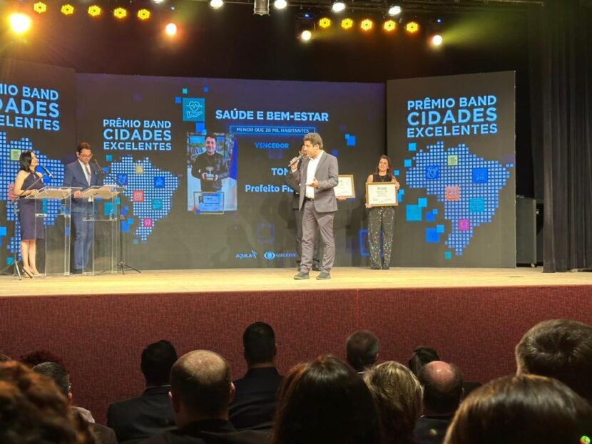 Tomazina recebe destaque nacional na saúde e conquista Prêmio Band Cidades Excelentes Tomazina recebe destaque nacional na saúde e conquista Prêmio Band Cidades Excelentes