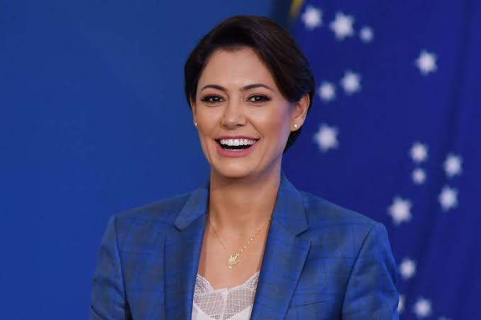 PL planeja alavancar a popularidade de Michelle Bolsonaro nas eleições municipais e discute sua candidatura para o futuro PL planeja alavancar a popularidade de Michelle Bolsonaro nas eleições municipais e discute sua candidatura para o futuro