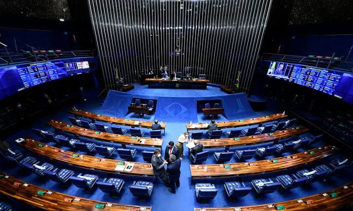 Senado Federal aprova texto-base da Reforma Tributária em segundo turno pela primeira vez desde a redemocratização Senado Federal aprova texto-base da Reforma Tributária em segundo turno pela primeira vez desde a redemocratização