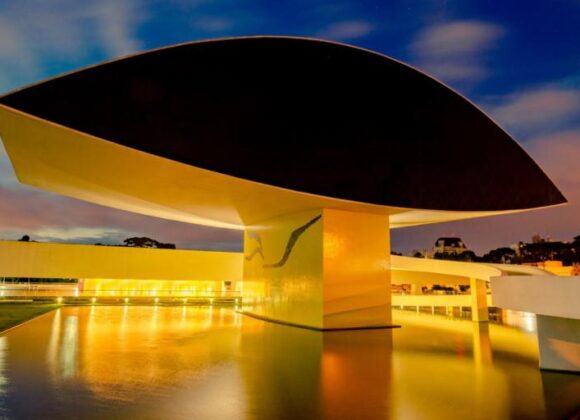 Museu Oscar Niemeyer oferece oficina gratuita nesta quarta-feira (22) Museu Oscar Niemeyer oferece oficina gratuita nesta quarta-feira (22)