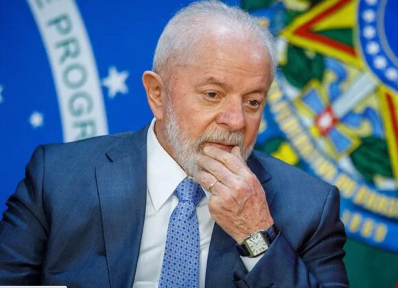 Preocupados com a aprovação da PEC, ministros do STF receiam possíveis medidas prejudiciais Preocupados com a aprovação da PEC, ministros do STF receiam possíveis medidas prejudiciais