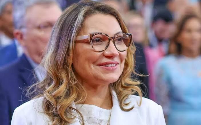 "Eu apoio o mensalão": Primeira-dama tem rede social rackeada Imagem do WhatsApp de 2023-12-12 à(s) 11.04.08_fd7cf3fa