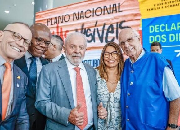 Lula investe R$ 1 bilhão em plano para pessoas em situação de rua Imagem do WhatsApp de 2023-12-13 à(s) 00.00.57_7dbe5bc6
