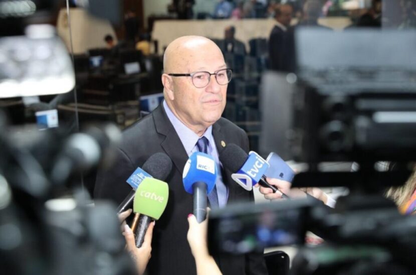 NORTE PIONEIRO DO PARANÁ: Romanelli defende a importância da agricultura para o estado do Paraná Romanelli defende a importância da agricultura para o estado do Paraná