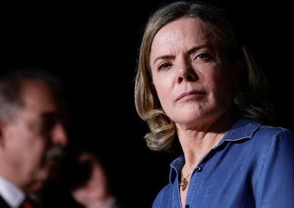 Gleisi Hoffmann não ocupará mais cargo no Ministério após reunião com Lula