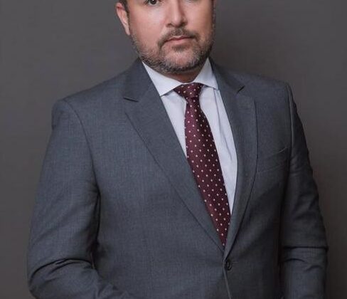 HOMENS DE SUCESSO: Conheça Breno Alegria, advogado especializado em direito médico e odontológico Conheça Breno Alegria, advogado especializado em direito médico e odontológico