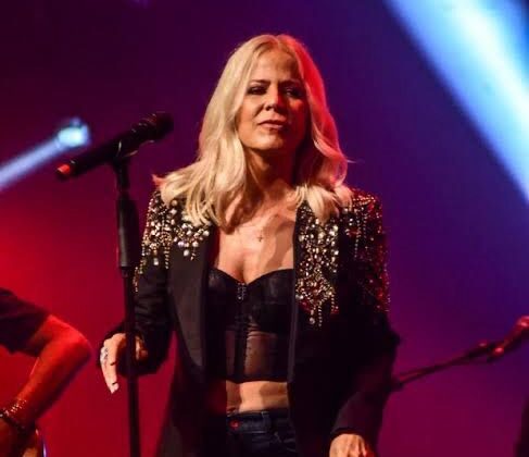 Paula Toller e a Turnê "Amorosa" animam em Curitiba em 2014 Paula Toller e a Turnê "Amorosa" animam em Curitiba em 2014