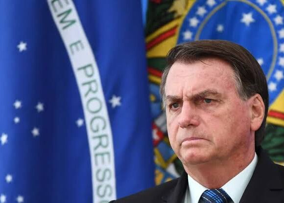 Atos Golpistas de 8 de Janeiro: Brasileiros Consideram Bolsonaro Responsável e Apoiam Punição, Revela Pesquisa Atos Golpistas de 8 de Janeiro: Brasileiros Consideram Bolsonaro Responsável e Apoiam Punição, Revela Pesquisa