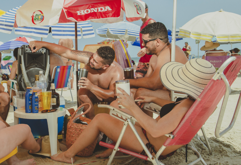 Fim das Caixinhas: Guarujá Reforça Proibição e Começa a Apreender Caixas de Som nas Praias