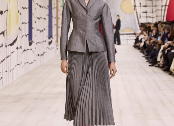 Dior apresenta sua nova coleção Primavera-Verão 2024 de alta costura Dior apresenta sua nova coleção Primavera-Verão 2024 de alta costura