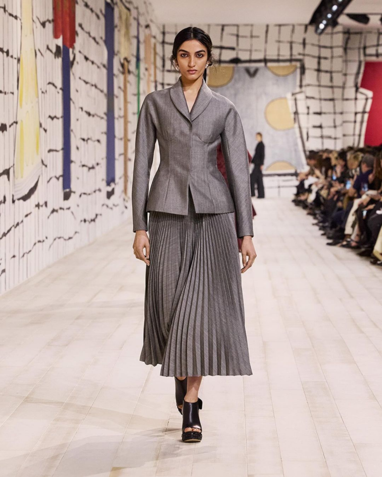 Dior apresenta sua nova coleção Primavera-Verão 2024 de alta costura