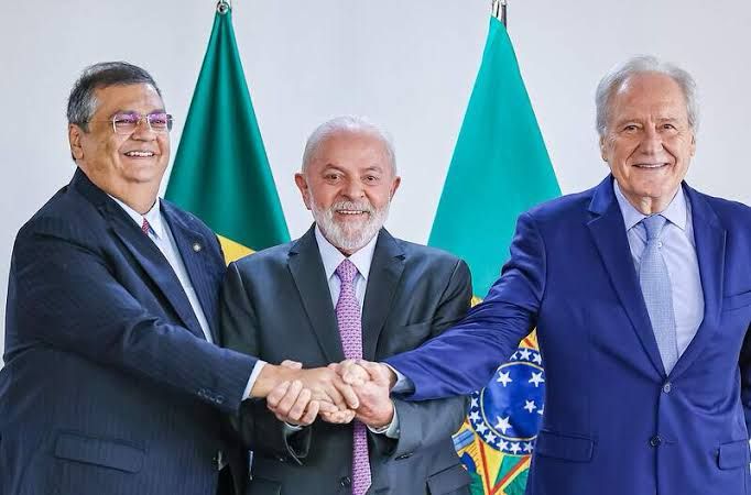 Ricardo Lewandowski assume como Ministro de Segurança Pública Oficialmente a serviço de Lula, Lewandowski será o veículo condutor “natural” das relações (e dos recados) do governo com o STF. Foto: Divulgação