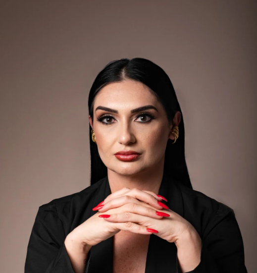 Tenha-uma-imagem-que-impacta-e-que-diga-muito-sobre-você-Obrigada-adv-iarasouza-por-ter-confiado-a-mim-o-teu-reposicionamento-de…-Instagram